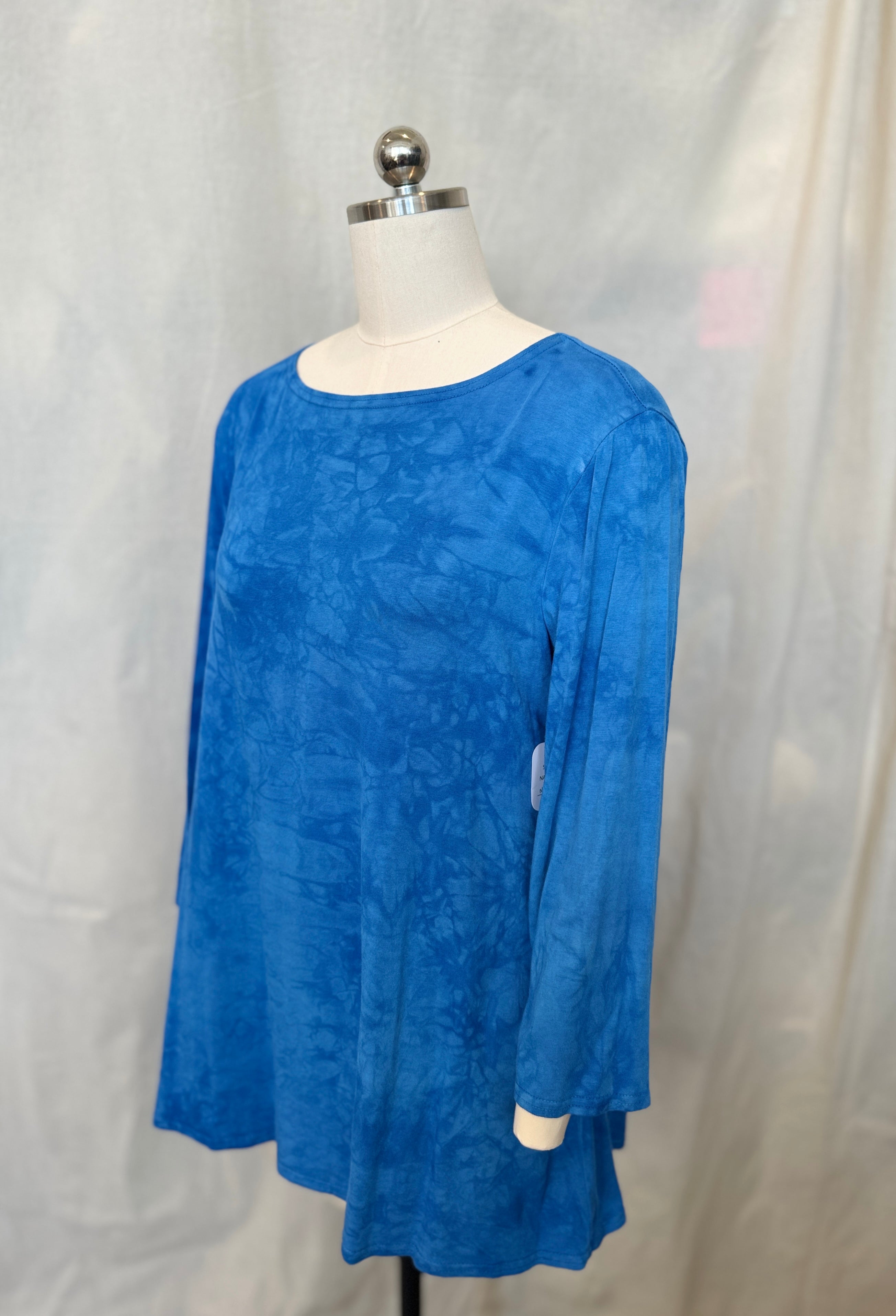 AUDREY 3/4 SLEEVE TUNIC in Blue Poppy Variegated