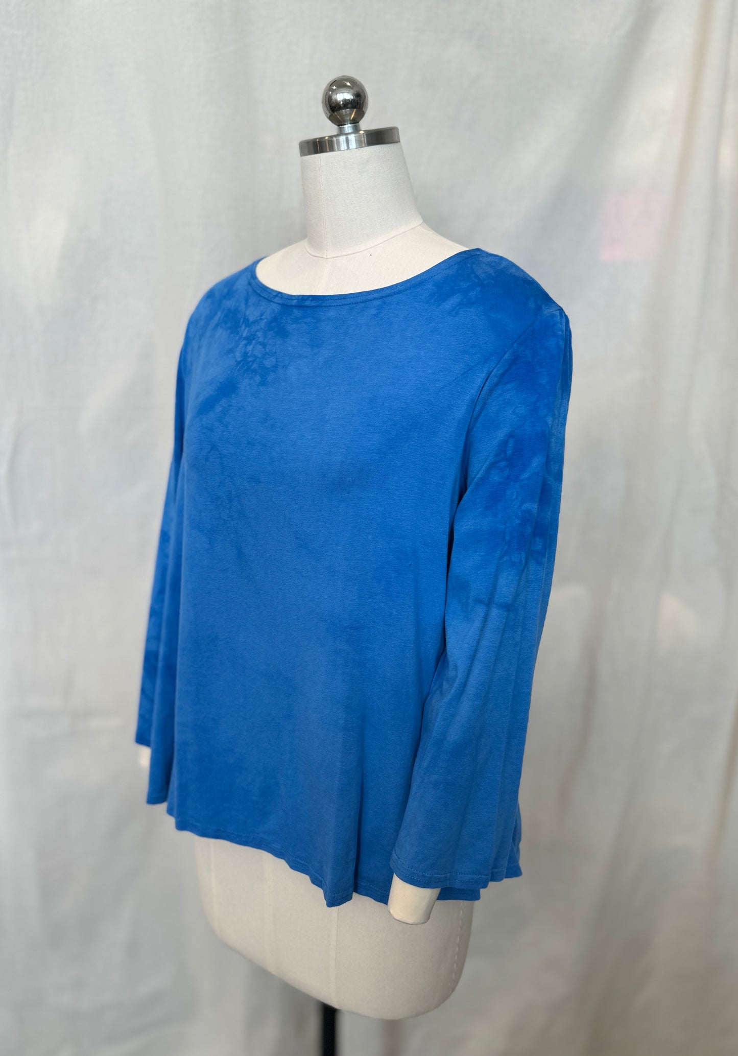 Betsy Top in Blue Poppy Variegated