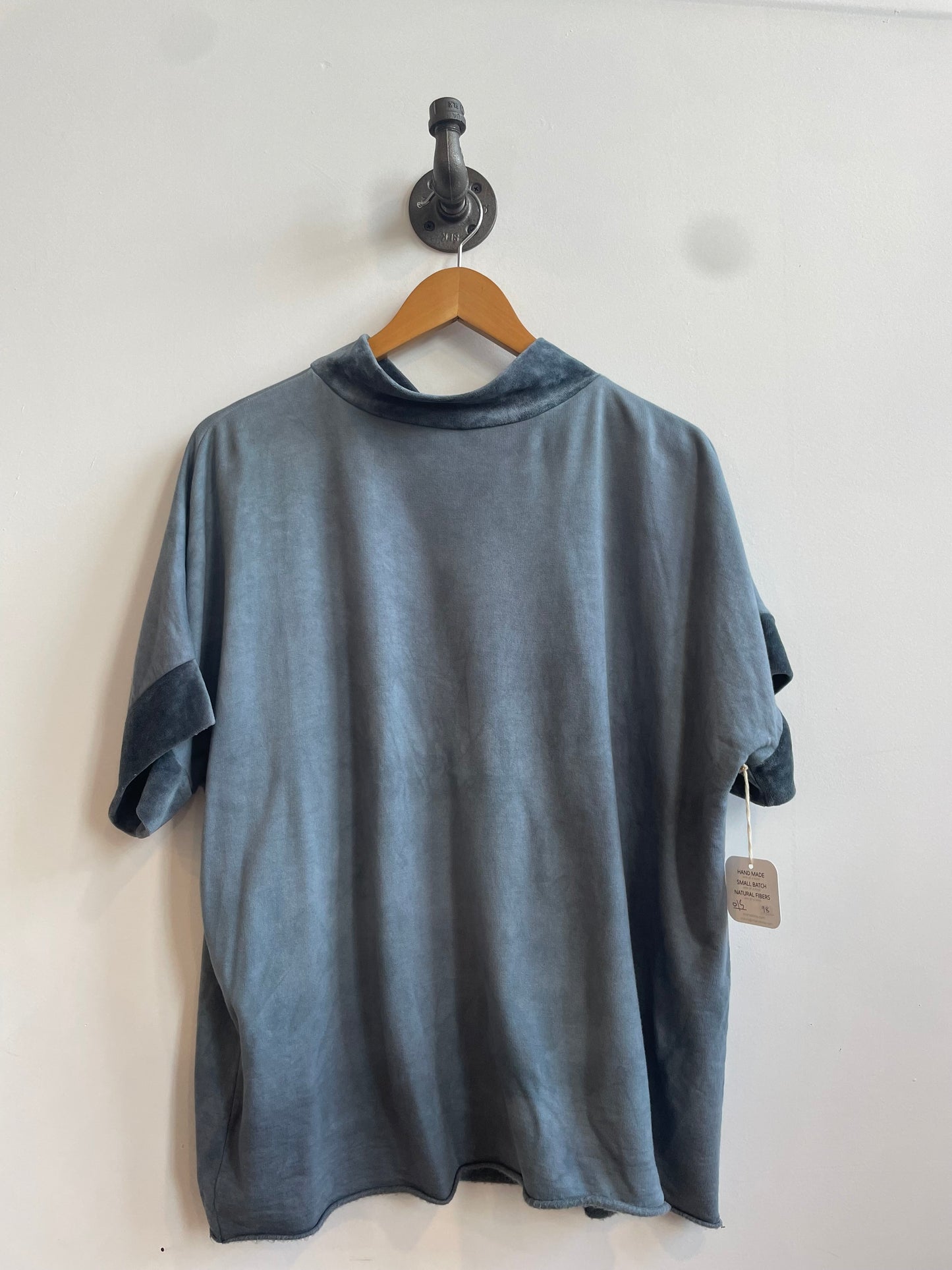 Bamboo Fleece and Velour Dolman Tunic in One Size in Mystic Grey