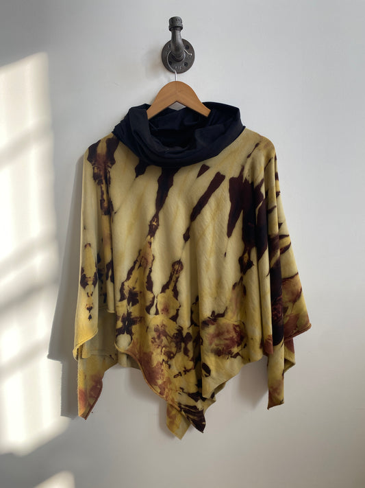 Soft Bamboo Fleece Poncho in Honey Bees in the Dark