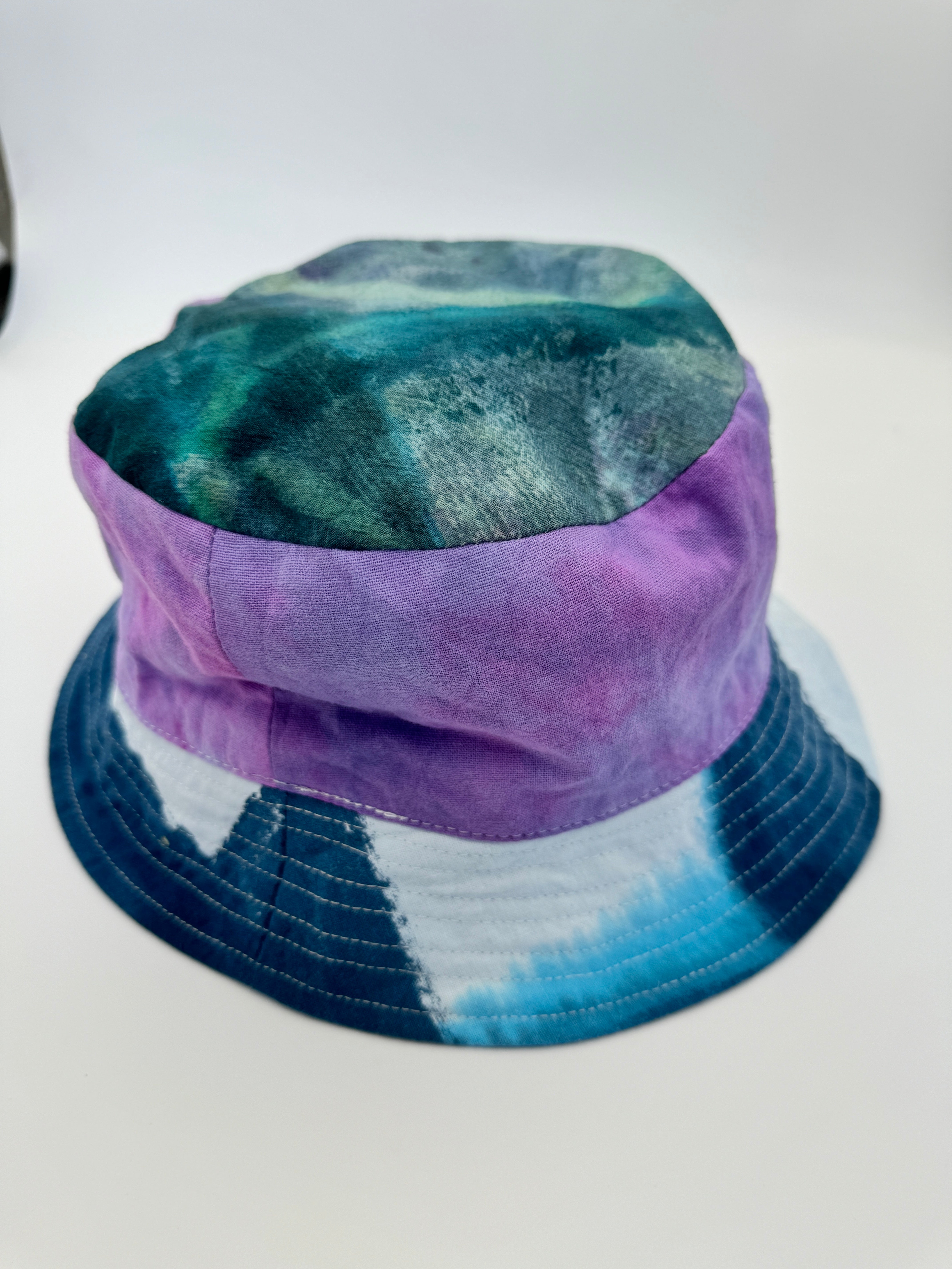 BUCKET HAT Medium E