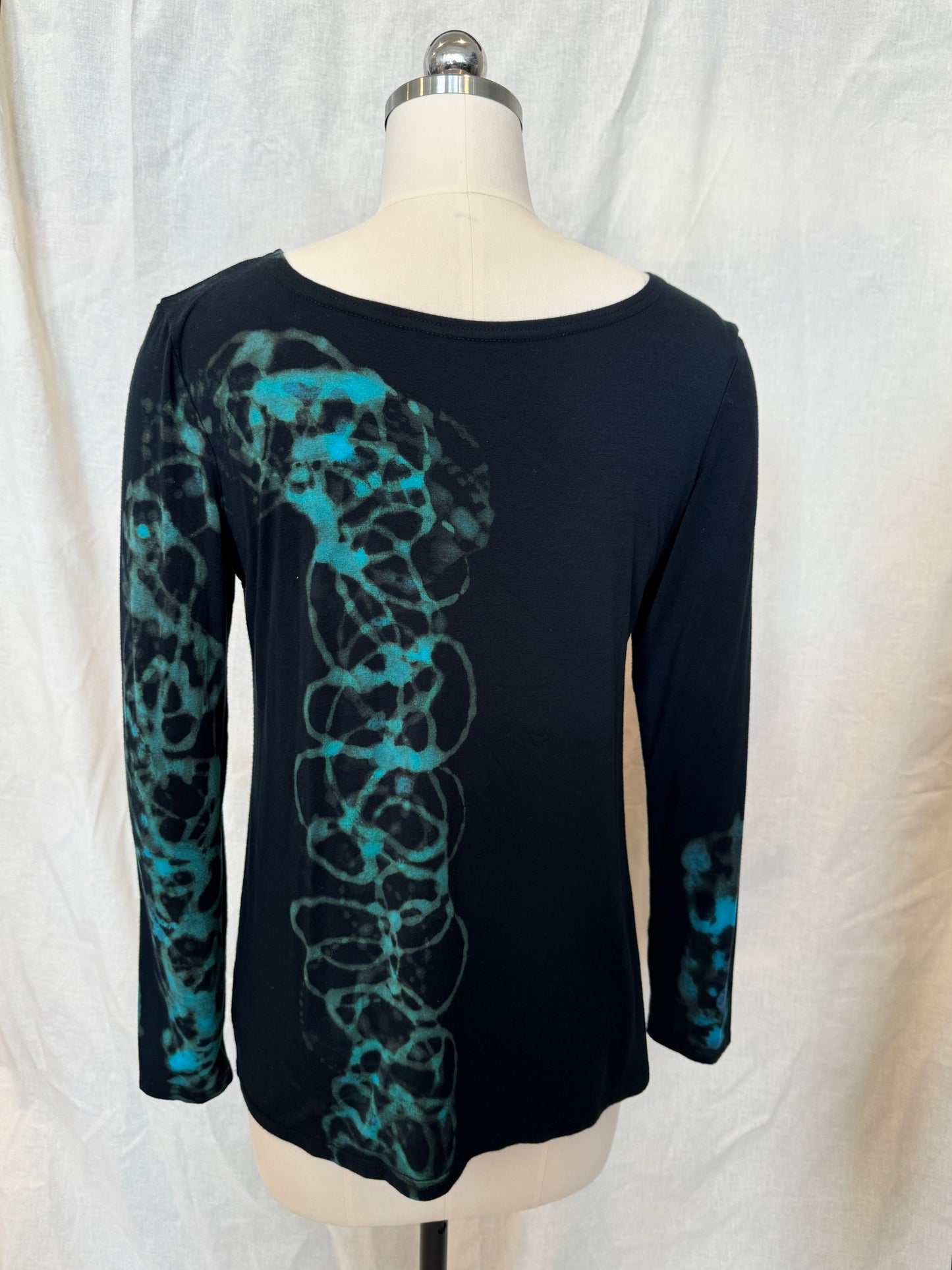 JESSIE LONG SLEEVE TOP in Turquoise Side Scribble