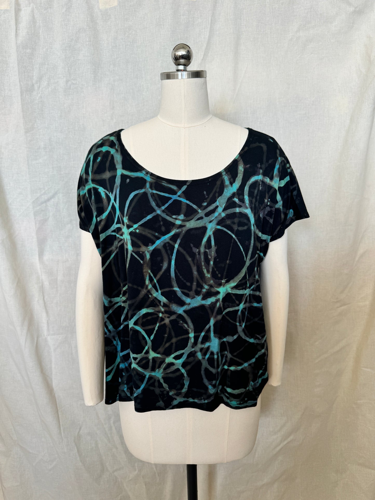 ELLIE TOP in Blue Scribble