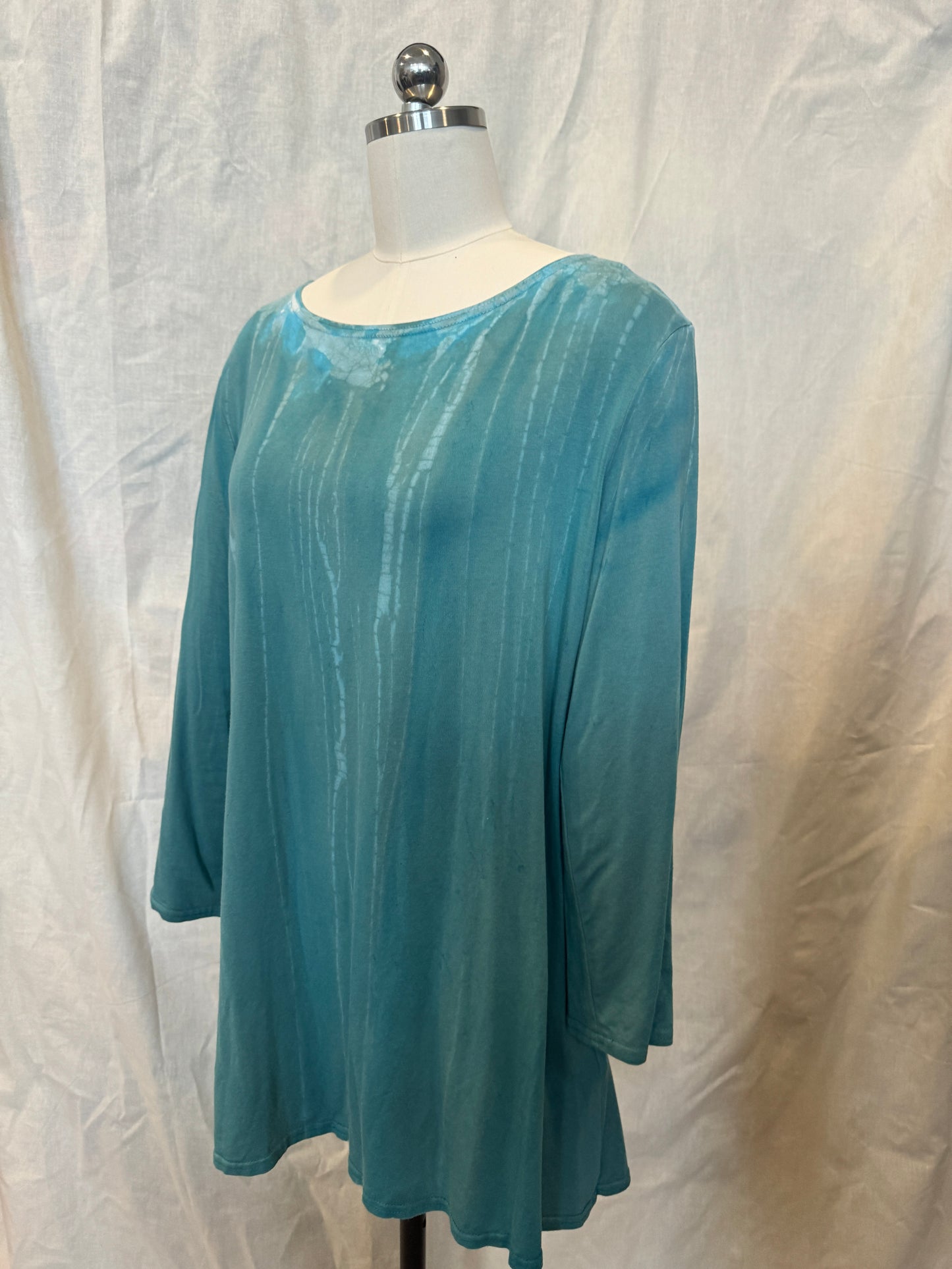 AUDREY 3/4 SLEEVE TUNIC in Seafoam Dripstone