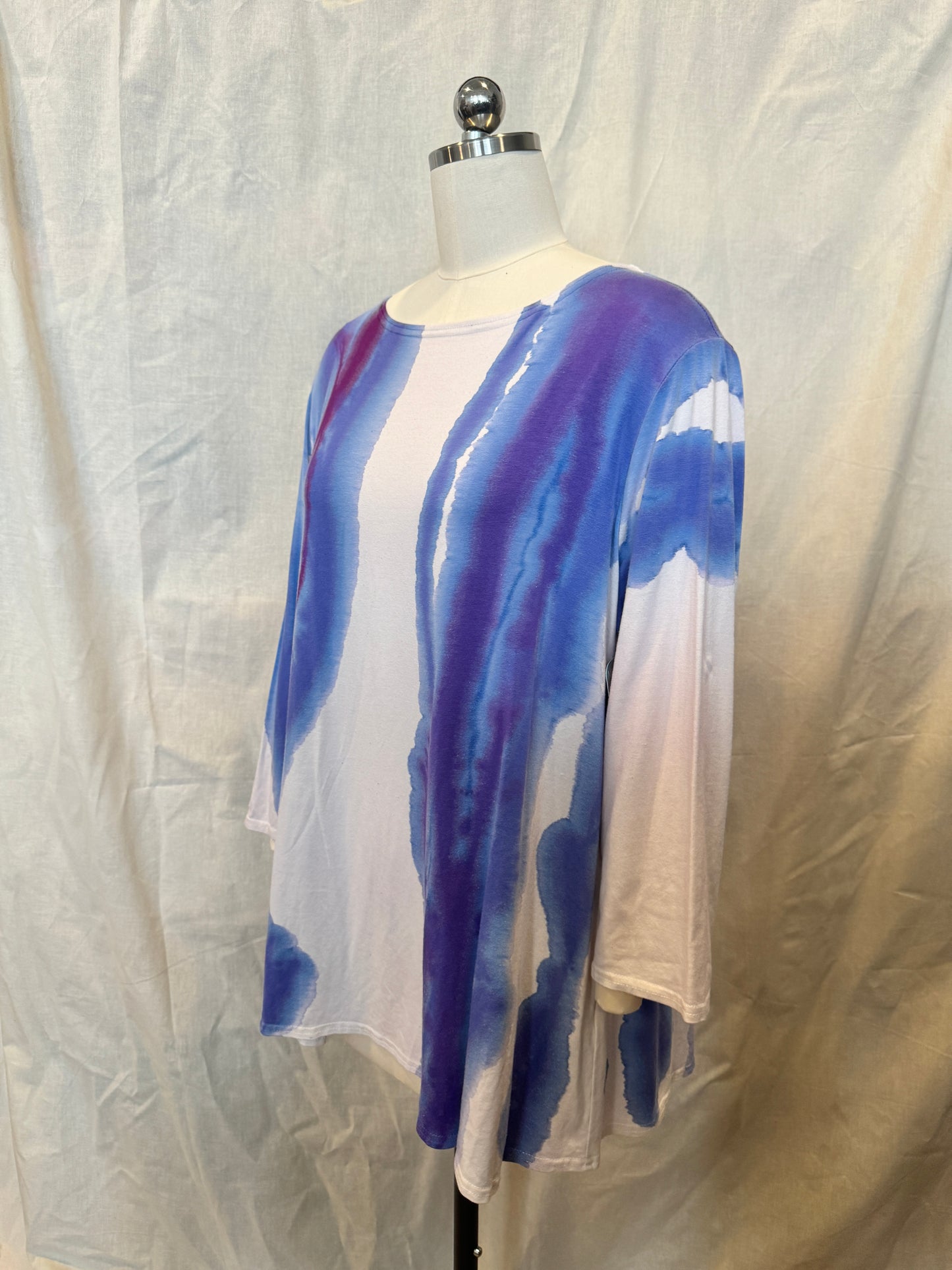 AUDREY 3/4 SLEEVE TUNIC in Purple Blue Watercolor