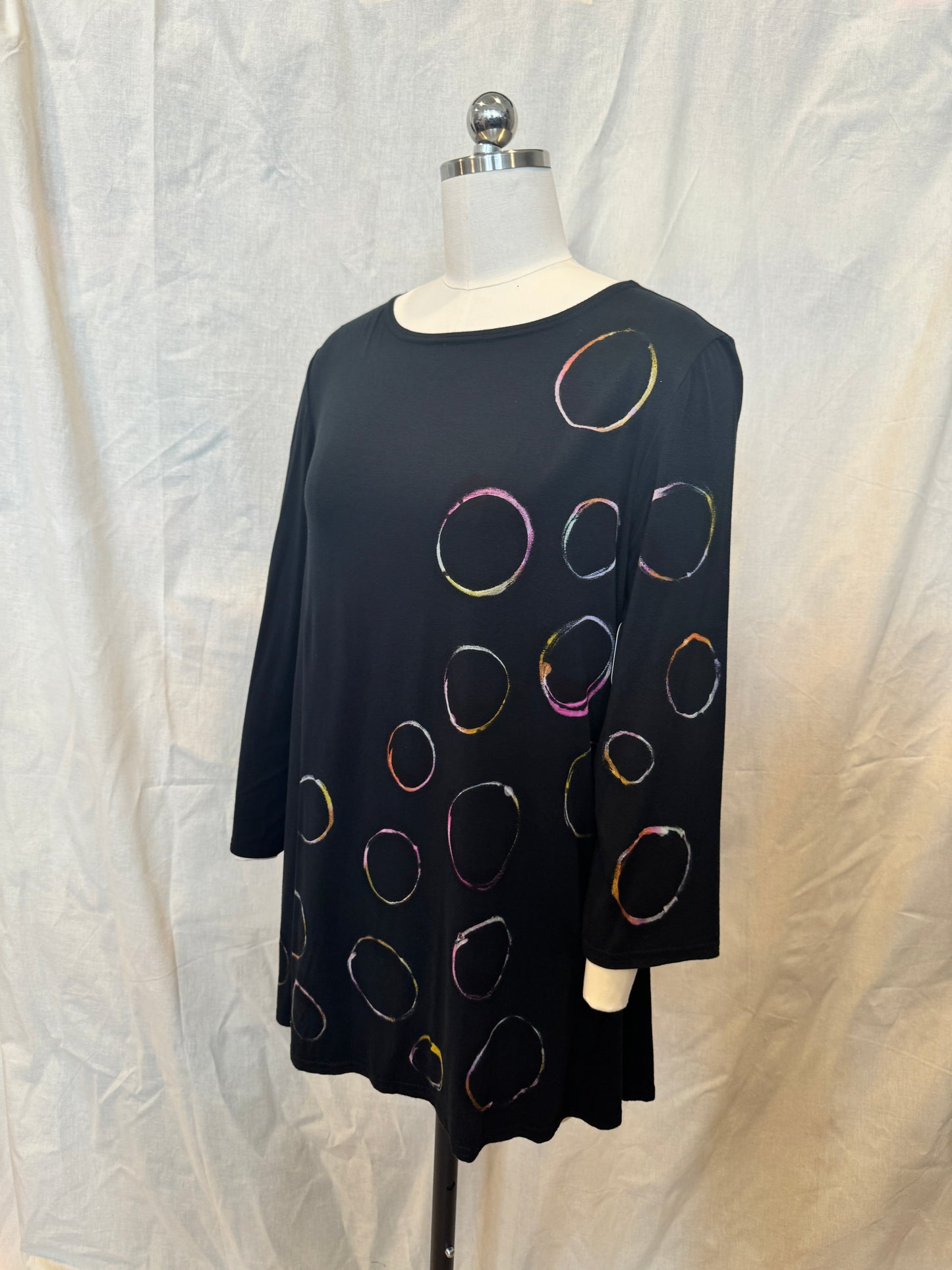 AUDREY 3/4 SLEEVE TUNIC in Bubbles