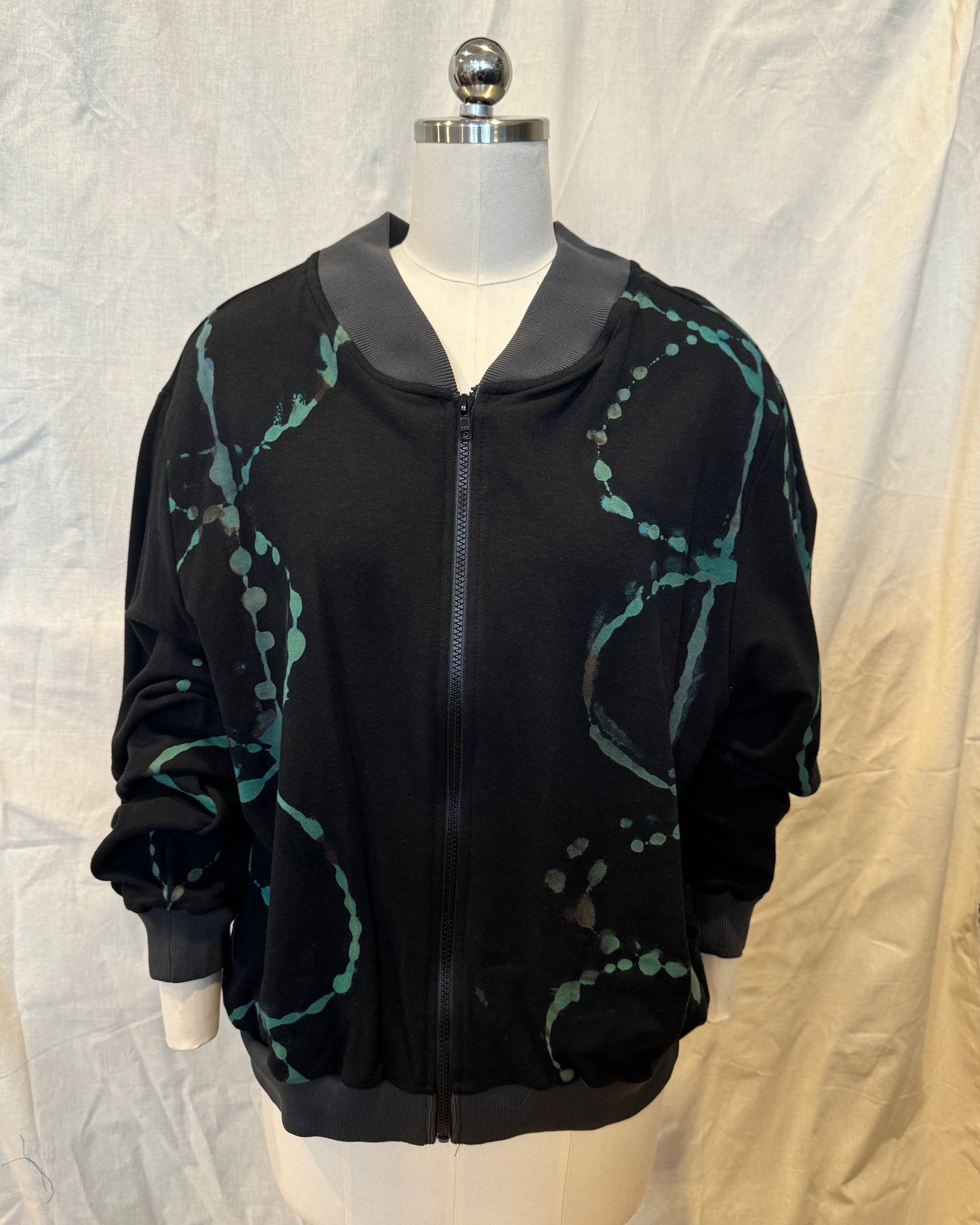 Bamboo Fleece Bomber Jacket in Green Tangle Phi