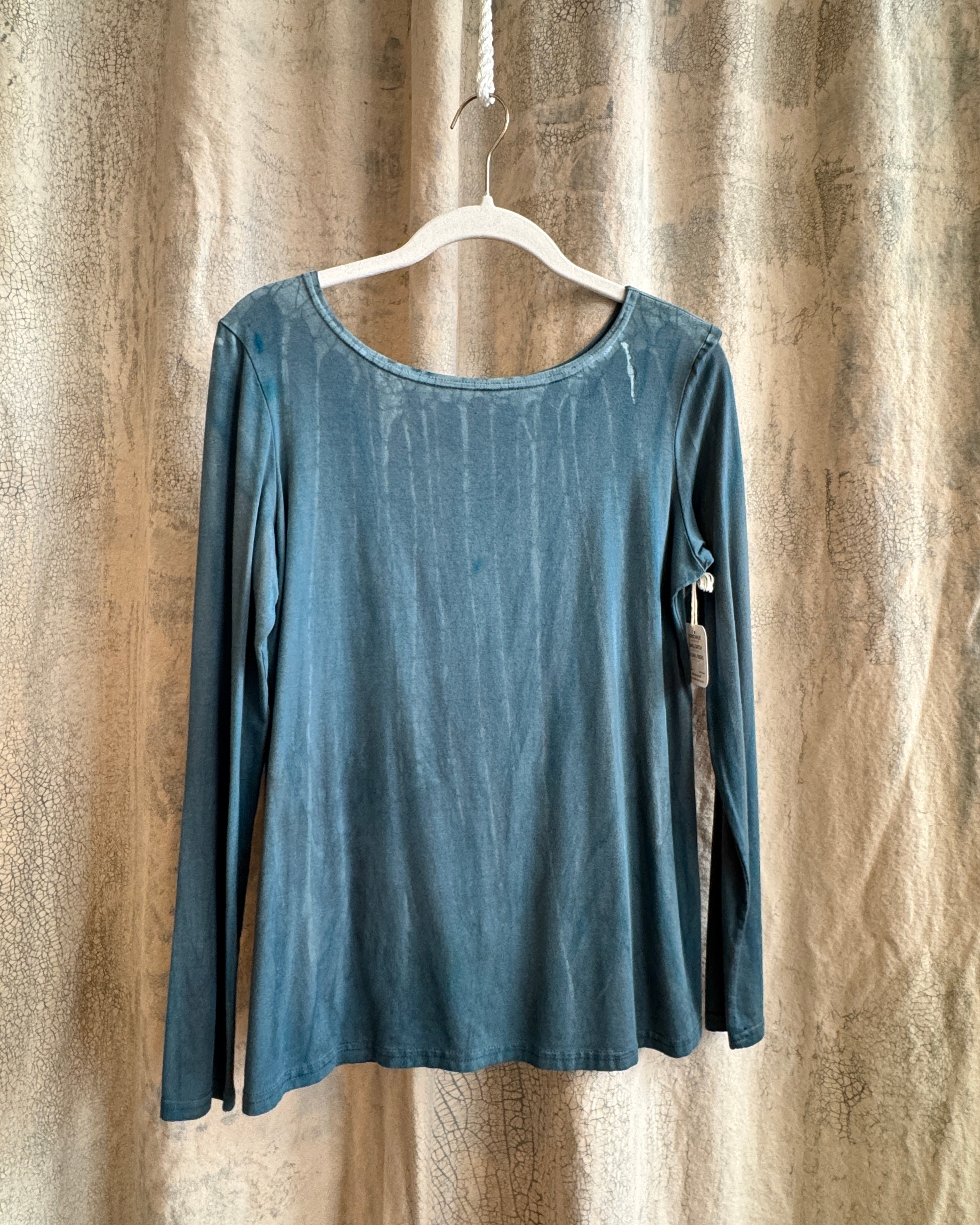 JESSIE LONG SLEEVE TOP in BLUE DRIPSTONE